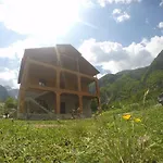 Bujtina Dreni Casa de hóspedes 3*