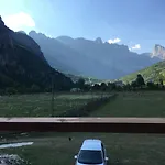 Casa de hóspedes Bujtina Dreni