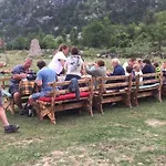 Bujtina Dreni 3*