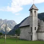 Bujtina Dreni Casa de hóspedes