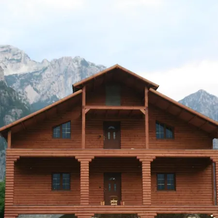 Bujtina Dreni بيت ضيافة 3*