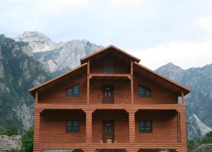 Bujtina Dreni Πανσιόν 3*